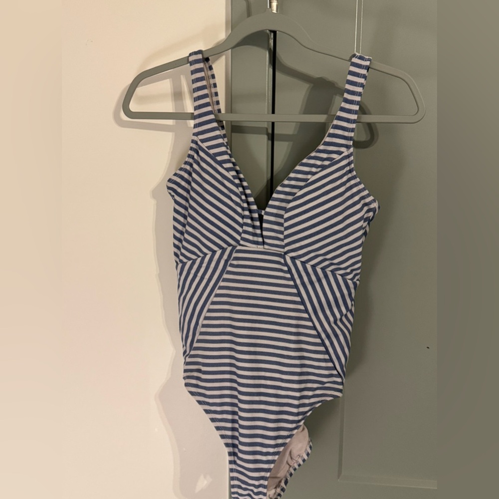 One piece bathing suit